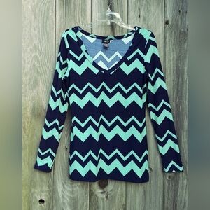 'Rue 21' chevron print, navy blue & green turquoise long sleeve v-neck Sz. XL